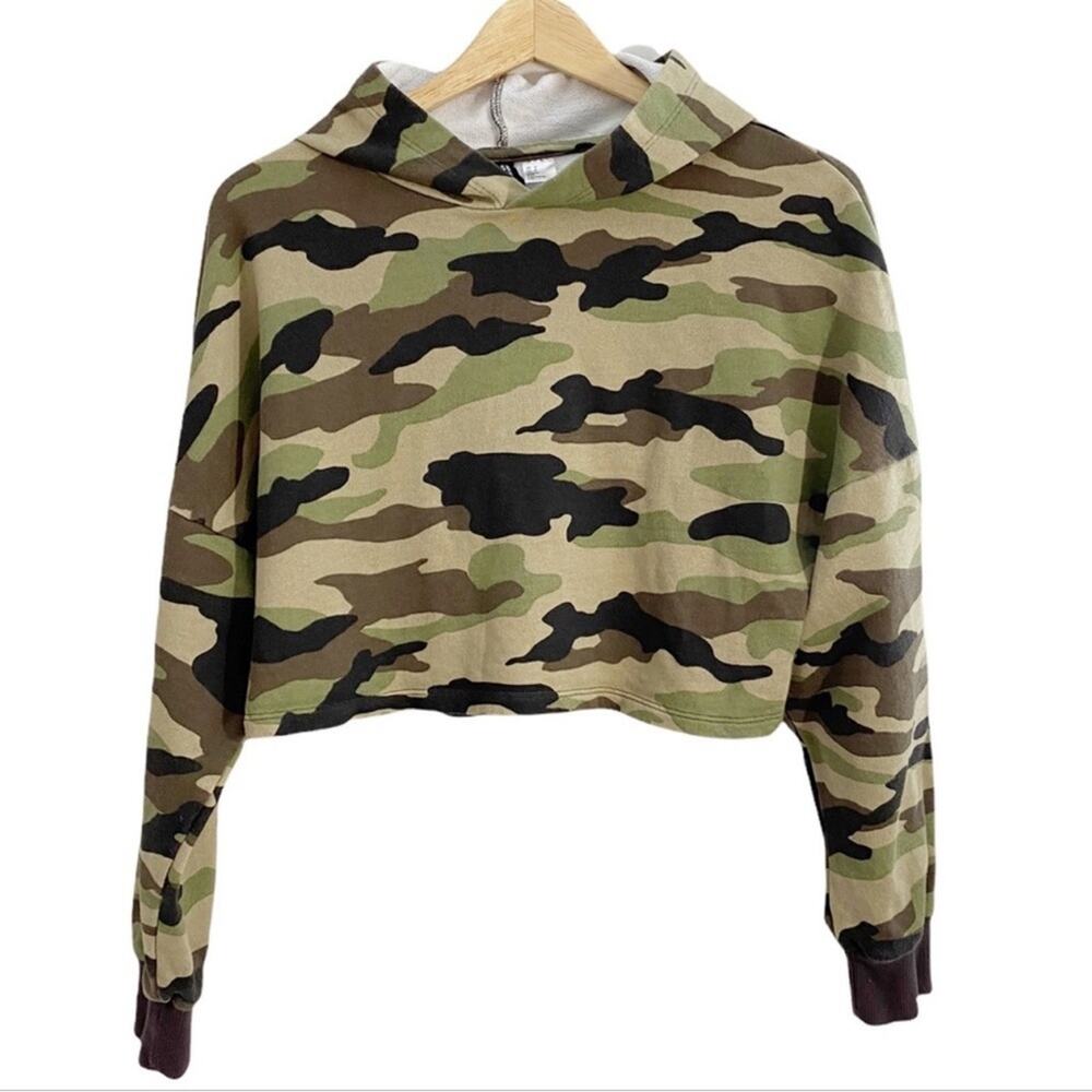 H&M Divided Green Black Tan Camouflage Cropped Hooded Sweatshirt, Size Small
